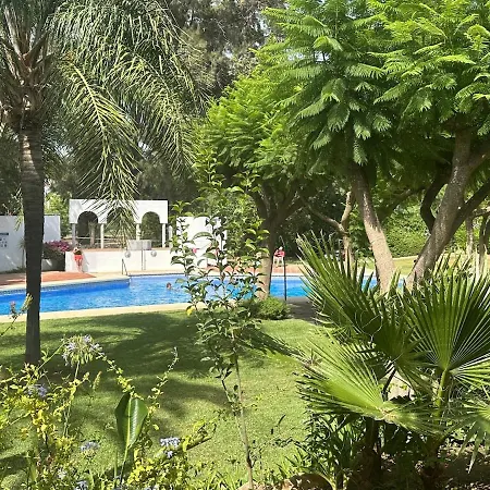 With Garden & Pool - Next To Golf Course * Humera
