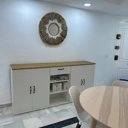 With Garden & Pool - Next To Golf Course *