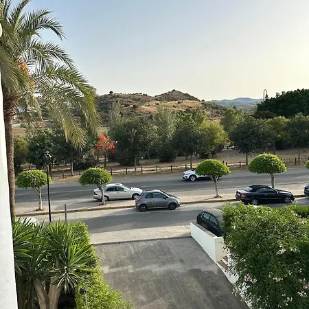 With Garden & Pool - Next To Golf Course Lejlighed Humera